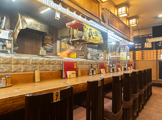 カウンター席